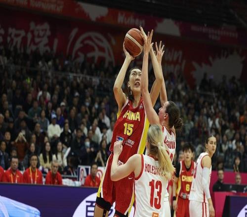 彈無虛發(fā)，韓旭5投5中拿下12分4板，正負(fù)值高達(dá)21全場最高