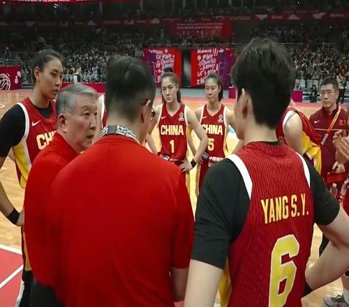 出線了！中國女籃8474，數(shù)據(jù)一清二楚，不是韓旭，最大功臣是她