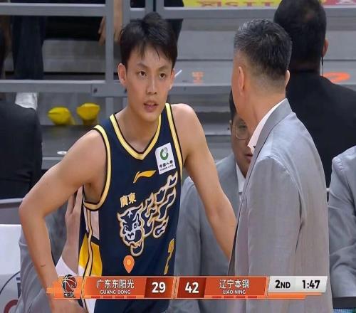 遼寧男籃16分大勝廣東，付豪26+9，趙繼偉鄢手騏打爆胡明軒徐杰