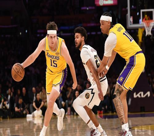 全美熱搜第一！里夫斯2罰1中+反彈絕平：轟32+7+6救贖兩致命失誤