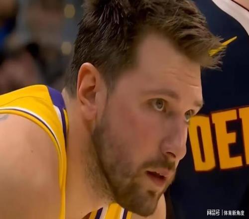 哇塞！西部第3了，湖人三巨頭支棱起來(lái)了