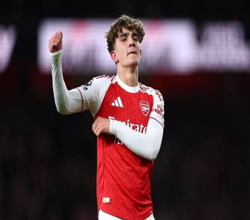 怎能不成功！阿森納16歲功臣，慶祝夜卻被排除在外，甚至?xí)唤? />
<div   id=