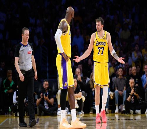 勝掘金豪取5連勝！當(dāng)41歲詹姆斯拼命防守，這樣的湖人西部誰(shuí)不怕