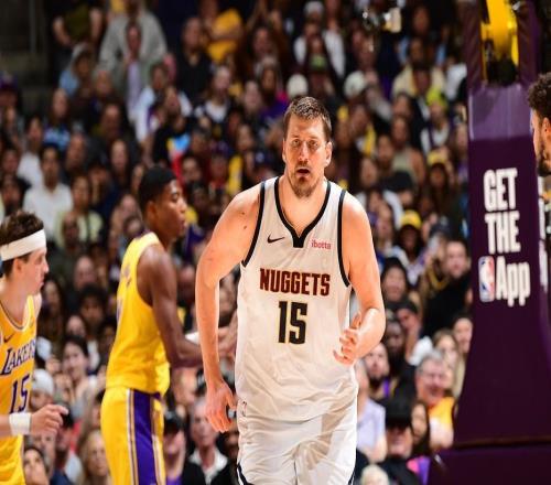 盡力了，約基奇轟下24分16板14助大號三雙，連續(xù)四場比賽三雙