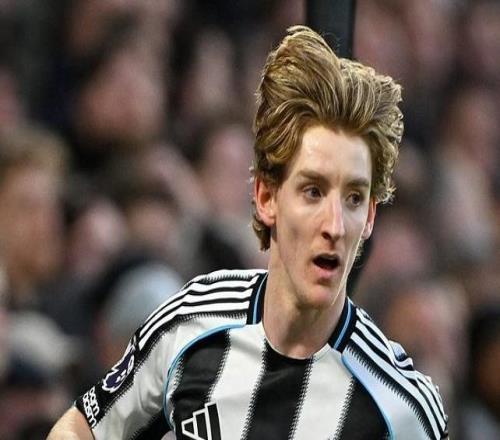 時隔13年藍(lán)橋再度淪陷！戈登一劍封喉，切爾西01紐卡雙線潰敗