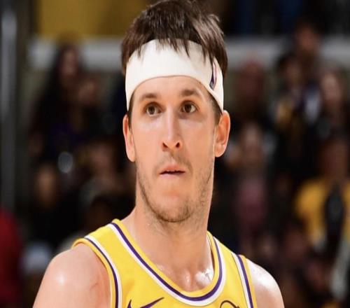 里夫斯談故意罰球不中：之前我犯了錯(cuò)誤，當(dāng)時(shí)只想著拼一把