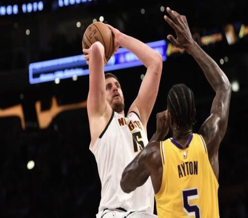 約基奇：里夫斯故意罰丟的回合很精彩，暫停激動原因我也忘了