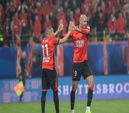 蓉城兩連勝領(lǐng)跑中超！泰山河南“清零”，5隊不勝，津門虎墊底