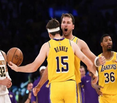 抄作業(yè)里夫斯絕平那球我練過(guò)東契奇絕殺那球我練過(guò),我有信心