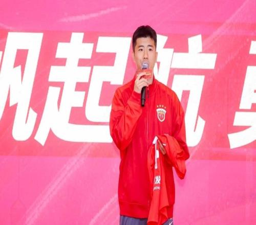 中乙首輪就遇“上海德比”，海港富盛經(jīng)開隊(duì)召回34歲李圣龍，原來(lái)是為沖甲