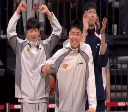 最新消息！CBA暴力雙能衛(wèi)坑慘杜鋒，朱芳雨有望撿漏“得分機器”