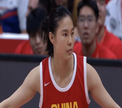 王思雨14分中國女籃戰(zhàn)勝捷克晉級(jí)世界杯，宮魯鳴被誤讀嚴(yán)重