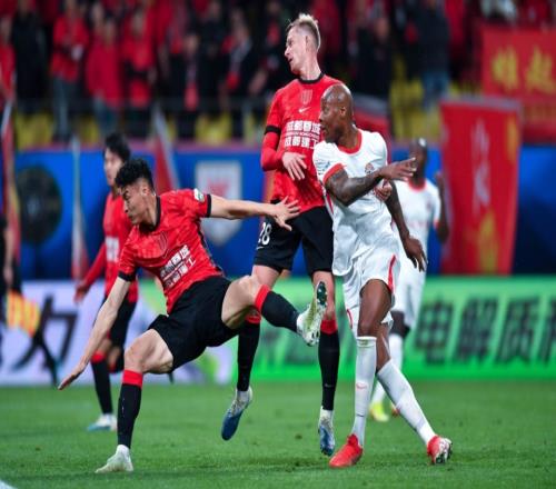 中超形勢：蓉城2分優(yōu)勢領(lǐng)跑2強積分歸零+4隊2連敗下輪2場焦點戰(zhàn)