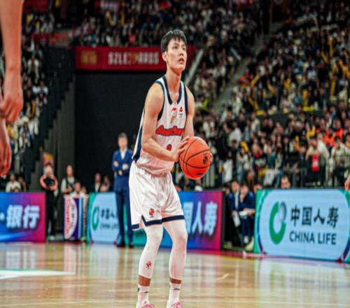 0分+0分+4分！廣東王牌后衛(wèi)第二階段越打越差，杜鋒真是高估他了