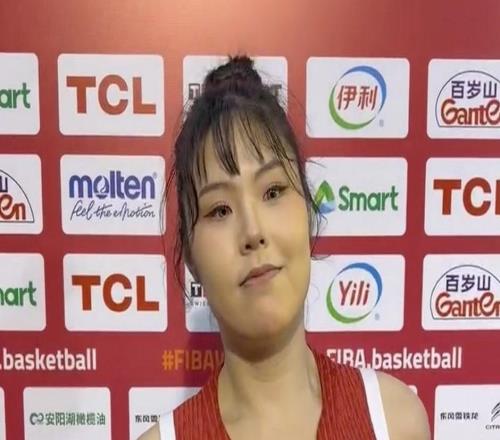 李月汝：背靠背賽程確實(shí)挺難受，今天我們打出了更流暢的配合