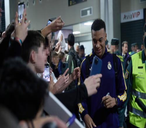 姆巴佩隨隊出征曼城！歐冠頭號射手欲復(fù)出助陣，保守治療見效