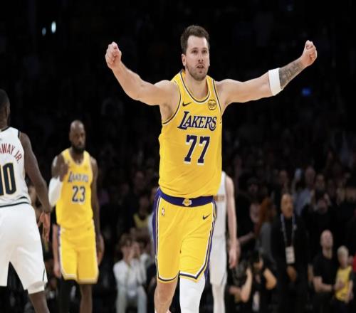 東契奇：詹姆斯為勝利會不顧一切，主場的氛圍讓我起雞皮疙瘩