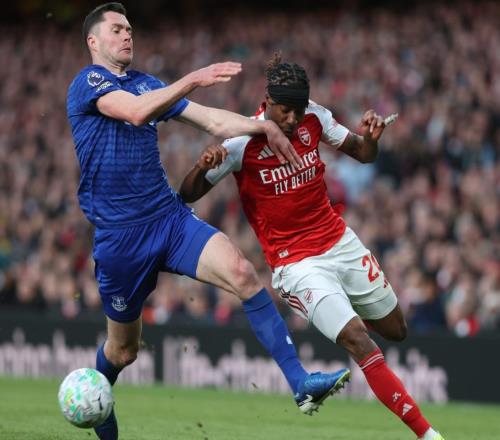 英超神劇情：門將兩次失誤，領(lǐng)頭羊接近冠軍，阿爾特塔揮拳狂歡