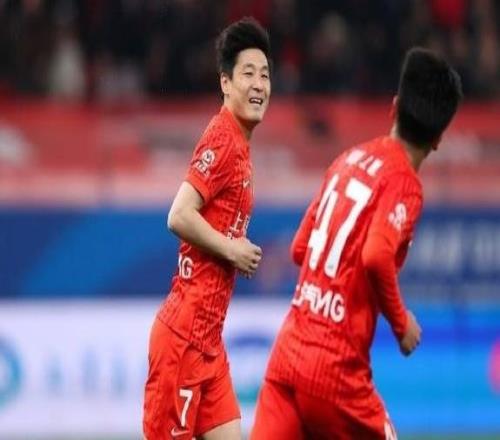 法拉利再老也是法拉利！時(shí)隔302天又進(jìn)球，中超禁區(qū)之王武磊又回來(lái)了！