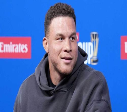 搞笑，布雷克格里芬惟妙惟肖地模仿快船科懷倫納德的笑聲