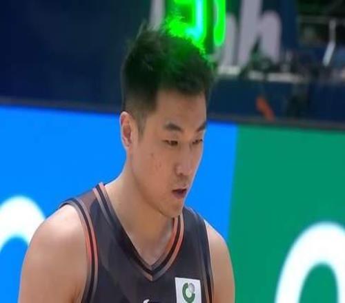 三分啞火，山東男籃13分不敵浙江高詩巖6中0新外援不適配體系