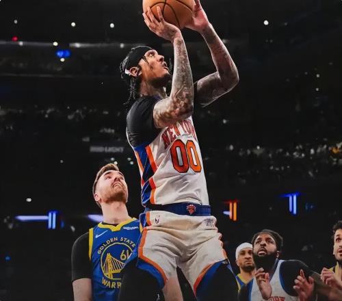 5連敗！勇士慘遭21分逆轉(zhuǎn)，庫(kù)里缺陣布倫森轟30+9，西部格局大變