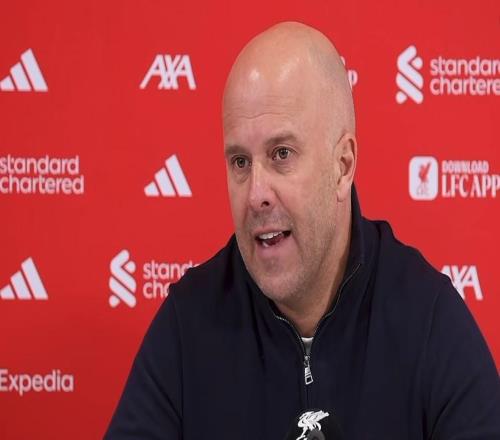 斯洛特：我們試了很多換人方法，但仍阻止不了最后時刻丟球