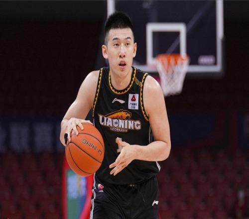 比楊鳴強(qiáng)！遼籃三連勝，烏戈只用兩招，奇兵單場17分，無需趙繼偉