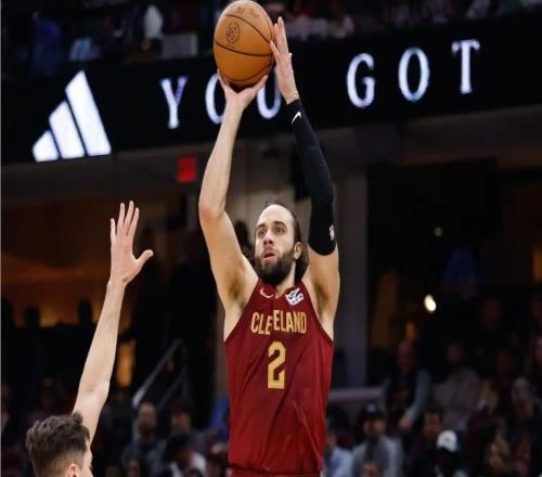 慘敗中的好消息！傷愈復(fù)出的騎士側(cè)翼大將的狀態(tài)看起來(lái)相當(dāng)不錯(cuò)