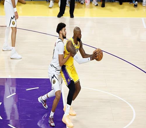 鋒線大將的手感依然相當(dāng)不錯(cuò)，但掘金的整體情況還是差了點(diǎn)意思