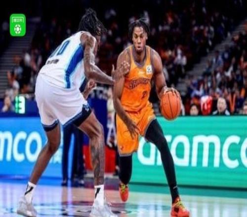 上海8480逆轉險勝青島，洛夫頓18+7+5，米奇空砍24+14