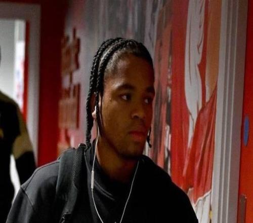 恩古莫哈首次英超首發(fā)，斯洛特：他進步很快，也準備好了