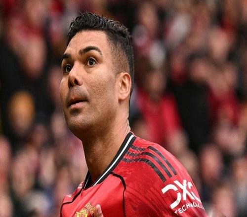 足壇一夜動態(tài)！曼聯(lián)復仇維拉，巴薩造52慘案，AC米蘭吞賽季第3敗