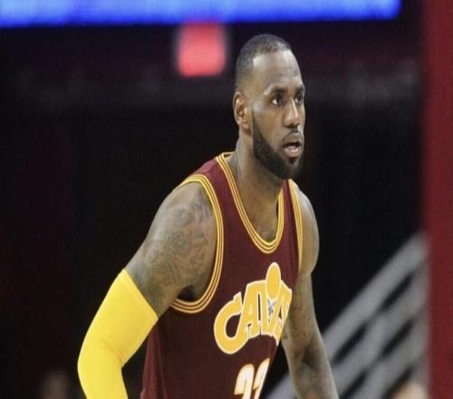 香伯特：若你沒聽詹姆斯的站位要求，他會亂傳球讓教練換下你