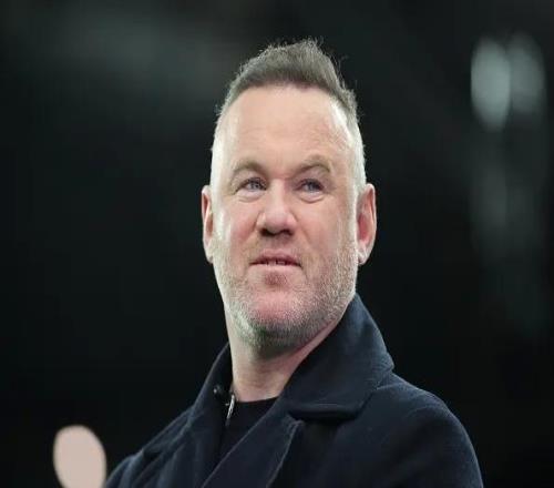 魯尼：卡里克來(lái)了之后，曼聯(lián)踢得更像一個(gè)整體了