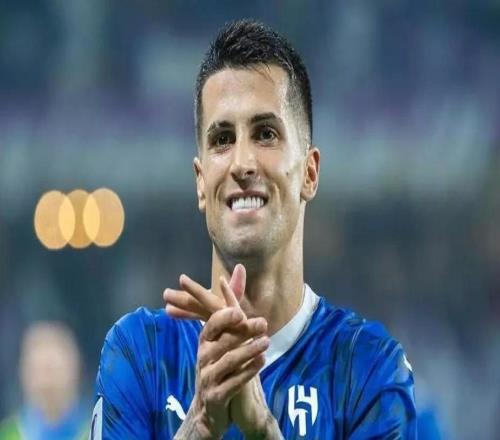 每體：坎塞洛愿意放棄沙特的高薪，尋求解約后自由身加盟巴薩