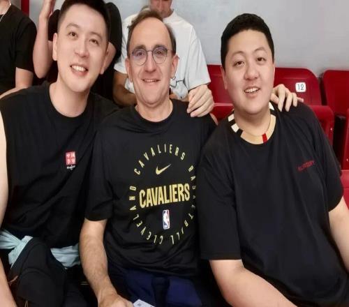 辽宁大胜广东乌戈比杨鸣强杜锋被批战术单一张宁复出状态出色