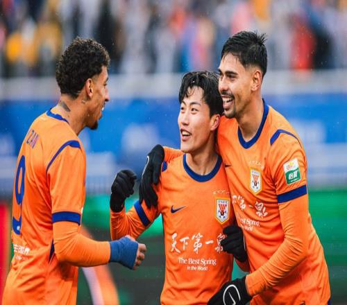 掌聲喝彩的泰山背后，落寞中超學(xué)霸：又該何去何從