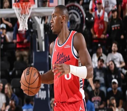 打國王竟然直接啞火了！快船后場大閘的表現(xiàn)令人有些擔(dān)心