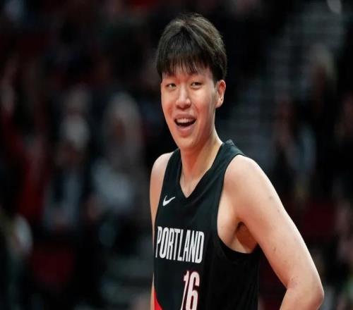 斯普利特再談楊瀚森！直指三點(diǎn)提升，但基本都是空話，還需努力！