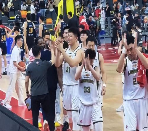 0分0分還是0分！廣東慘敗他是最失意之人，不上場球隊反贏遼寧7分