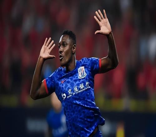 大連英博兩連敗后或點(diǎn)燃第一把火！三位置有望迎新大魚(yú)，值得期待