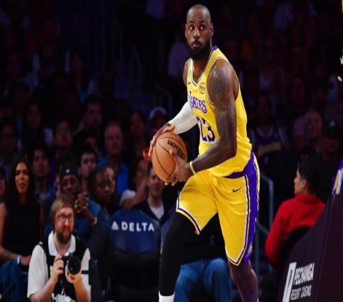 比爾西蒙斯：詹姆斯的傷病來(lái)得正是時(shí)候，回湖人隊(duì)后成第3選擇