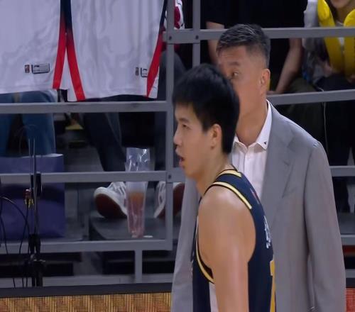 第五外援鎖定阿丘爾廣東隊(duì)被曝欲升級內(nèi)線，杜鋒拒絕裁掉薩林杰