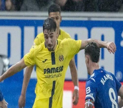 西甲第28輪綜述：拉菲尼亞戴帽巴薩4分領(lǐng)跑，馬競、黃潛坐穩(wěn)歐冠區(qū)