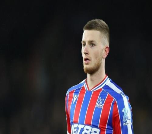 曼聯(lián)夏窗大換血要爭冠！卡里克劍指4大強(qiáng)援，胖虎將走航母盼續(xù)約