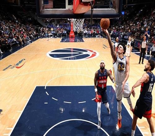 攻防兩端一把挑！勇士鋒線新星在各方面的表現(xiàn)都越來越好了