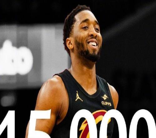 騎士最多落后21分爆冷負(fù)獨(dú)行俠米切爾15000分里程碑哈登12中4