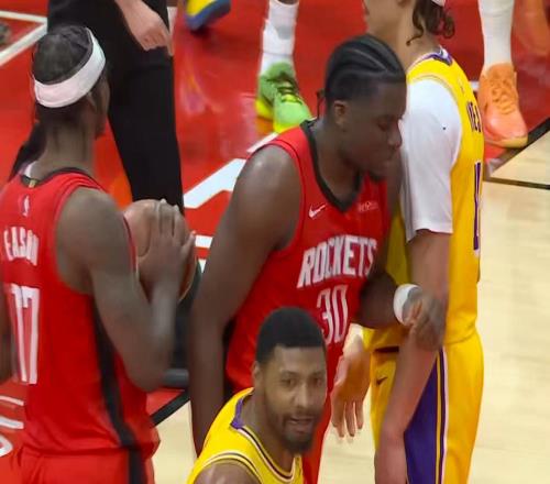 失误麻了！火箭92100湖人，看数据：他就是头号罪人！