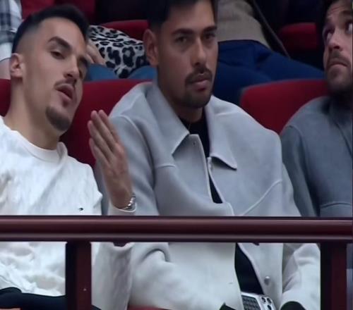 足籃聯(lián)動，泰山隊7名球員現(xiàn)場為山東高速男籃加油助威